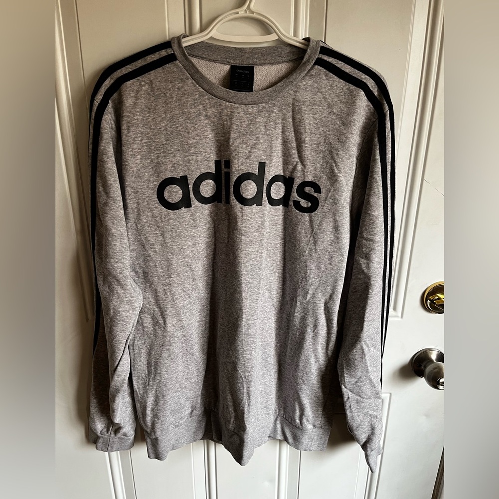 VINTAGE Adidas | Men’s Medium Essential 3 Stripe Crewneck